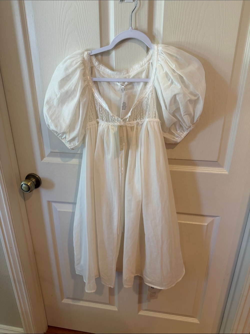 Tularosa White Lace-Trim V-Neck Dress Sz S.  NWT